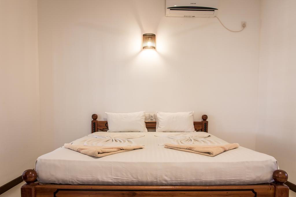 The Coconut Gardens Hotel & Restaurant Tissamaharama Kültér fotó
